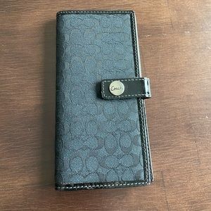 Coach bifold wallet in signature fabric print